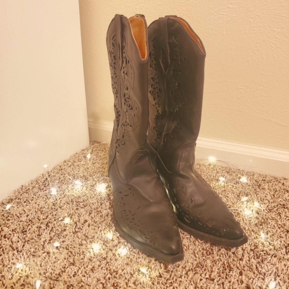 Black Cowgirl Boots